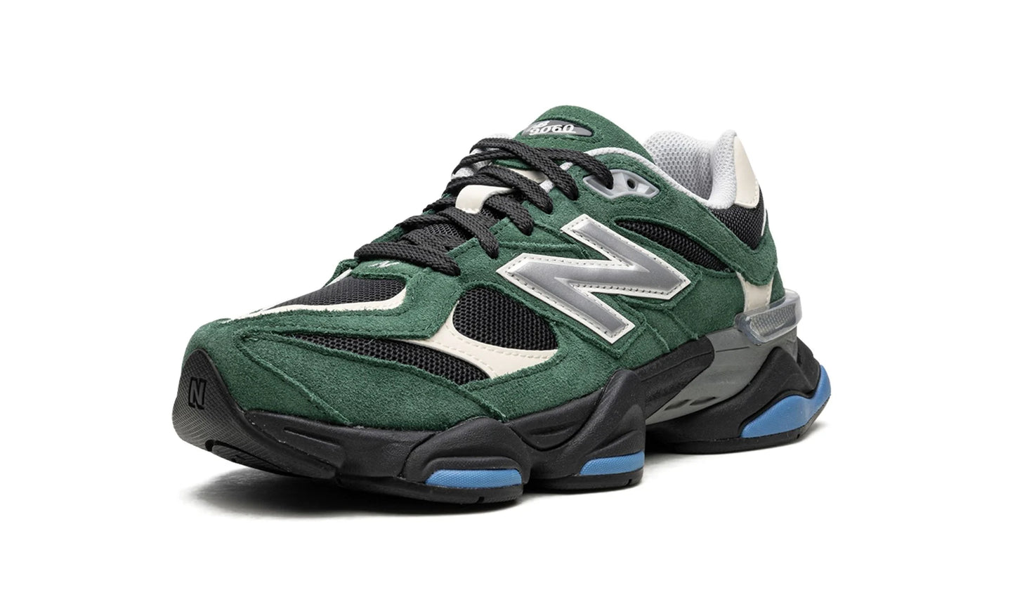 New Balance 9060 Forest Green