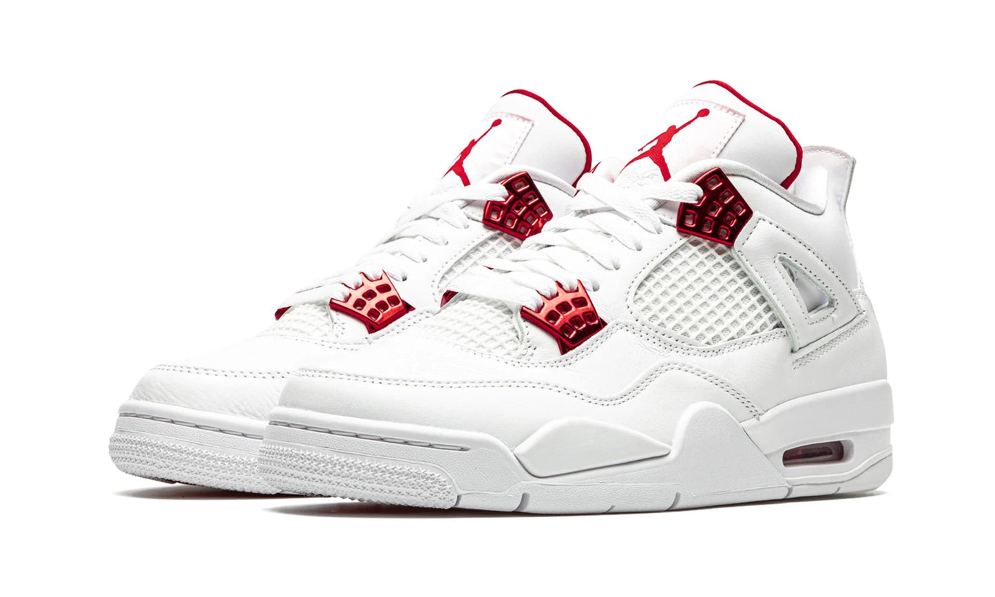 AIR JORDAN 4 RETRO
"Metallic Pack - University Red"