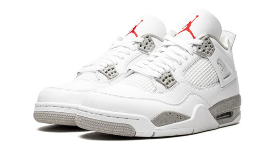 AIR JORDAN 4 RETRO
"White Oreo"