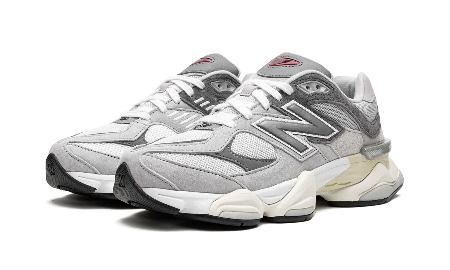 New Balance 9060 Grey