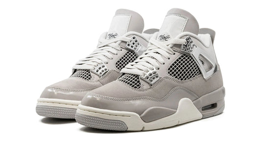 AIR JORDAN 4 WMNS
"Frozen Moments"