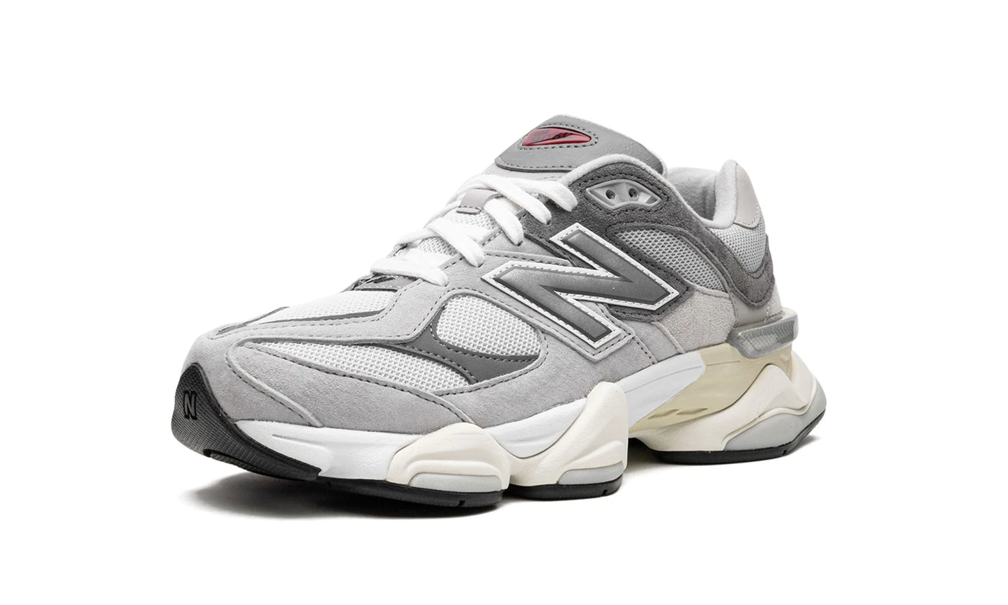 New Balance 9060 Grey