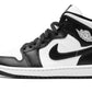 AIR JORDAN 1 MID MNS WMNS
"Panda"