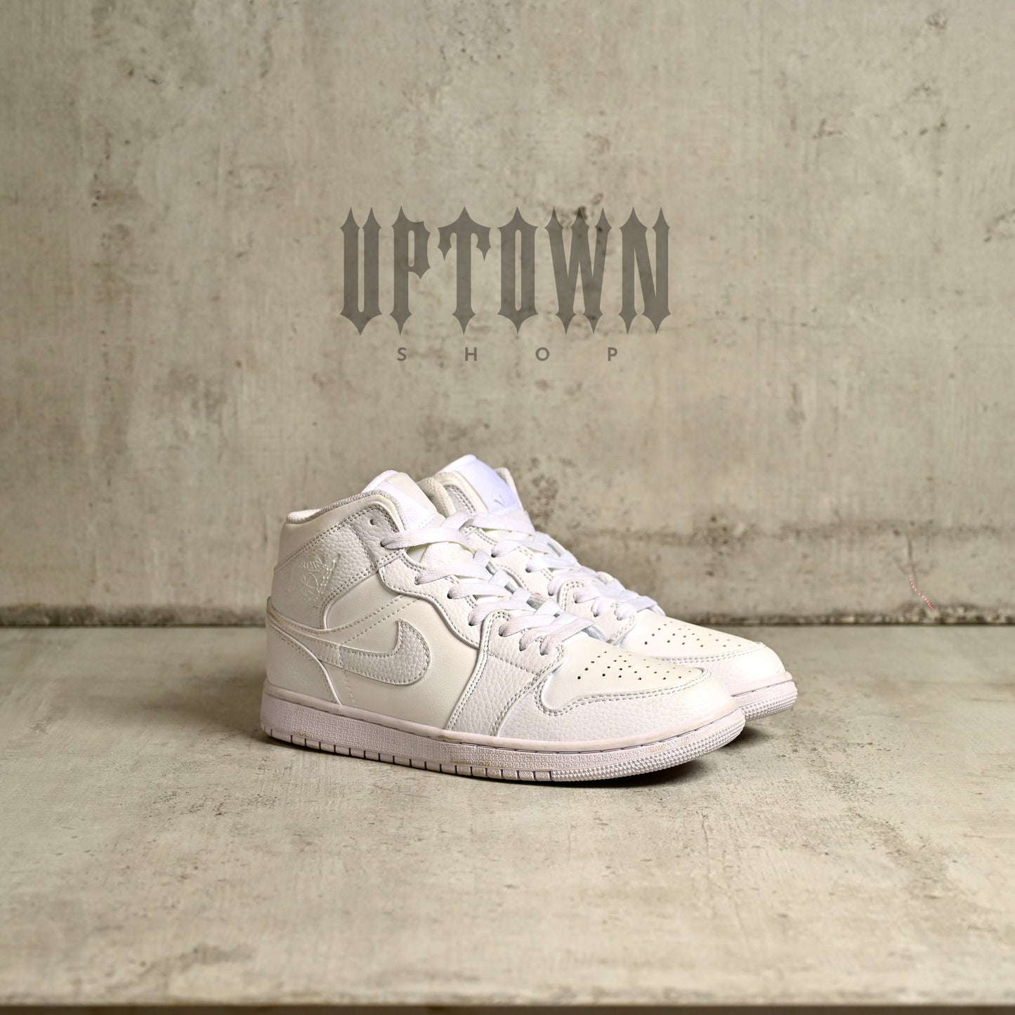 Jordan 1 tripple white