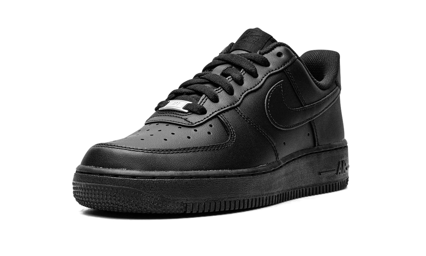 AIR FORCE 1 LOW '07
"Triple Black"