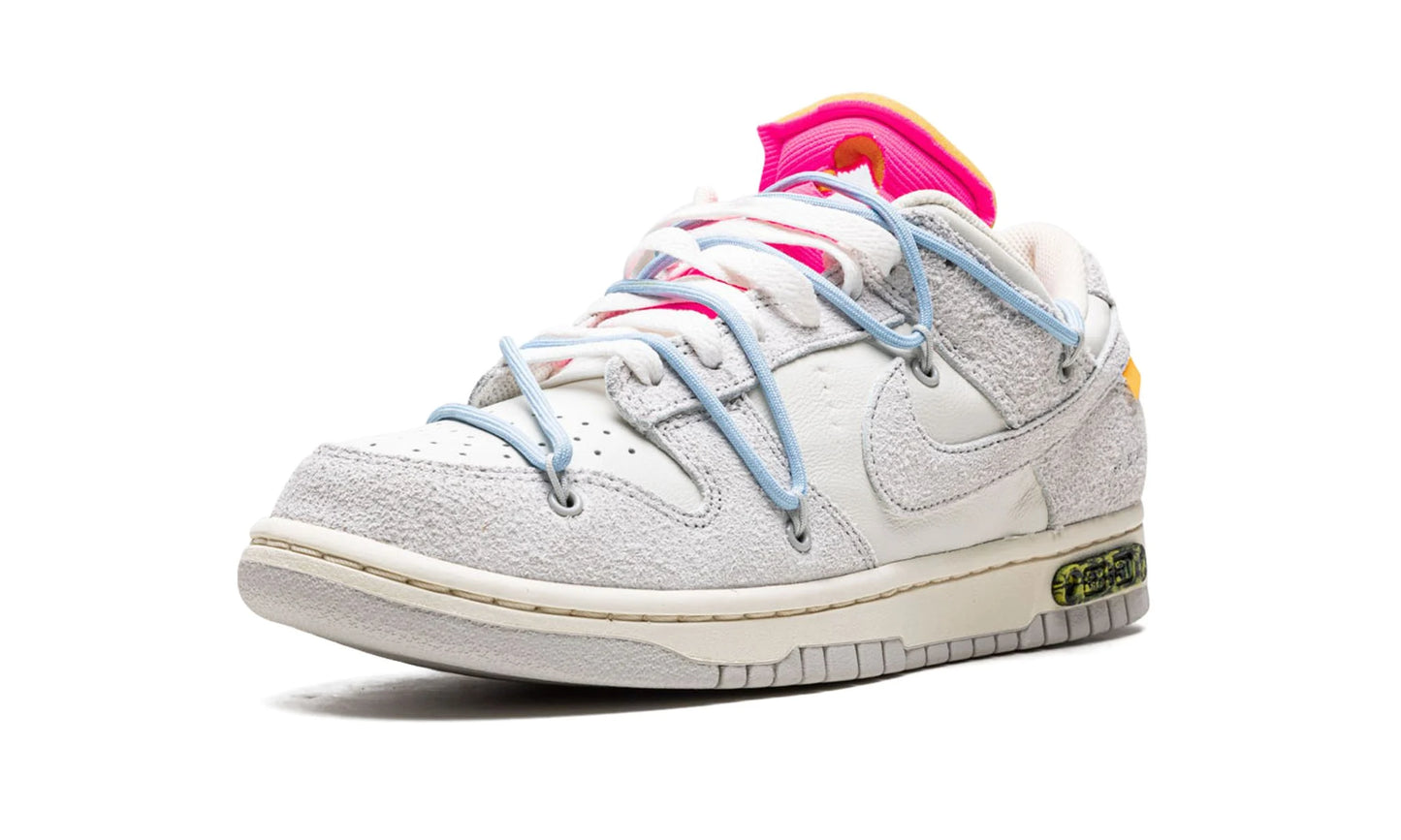 DUNK LOW
"Off-White - Lot 38"