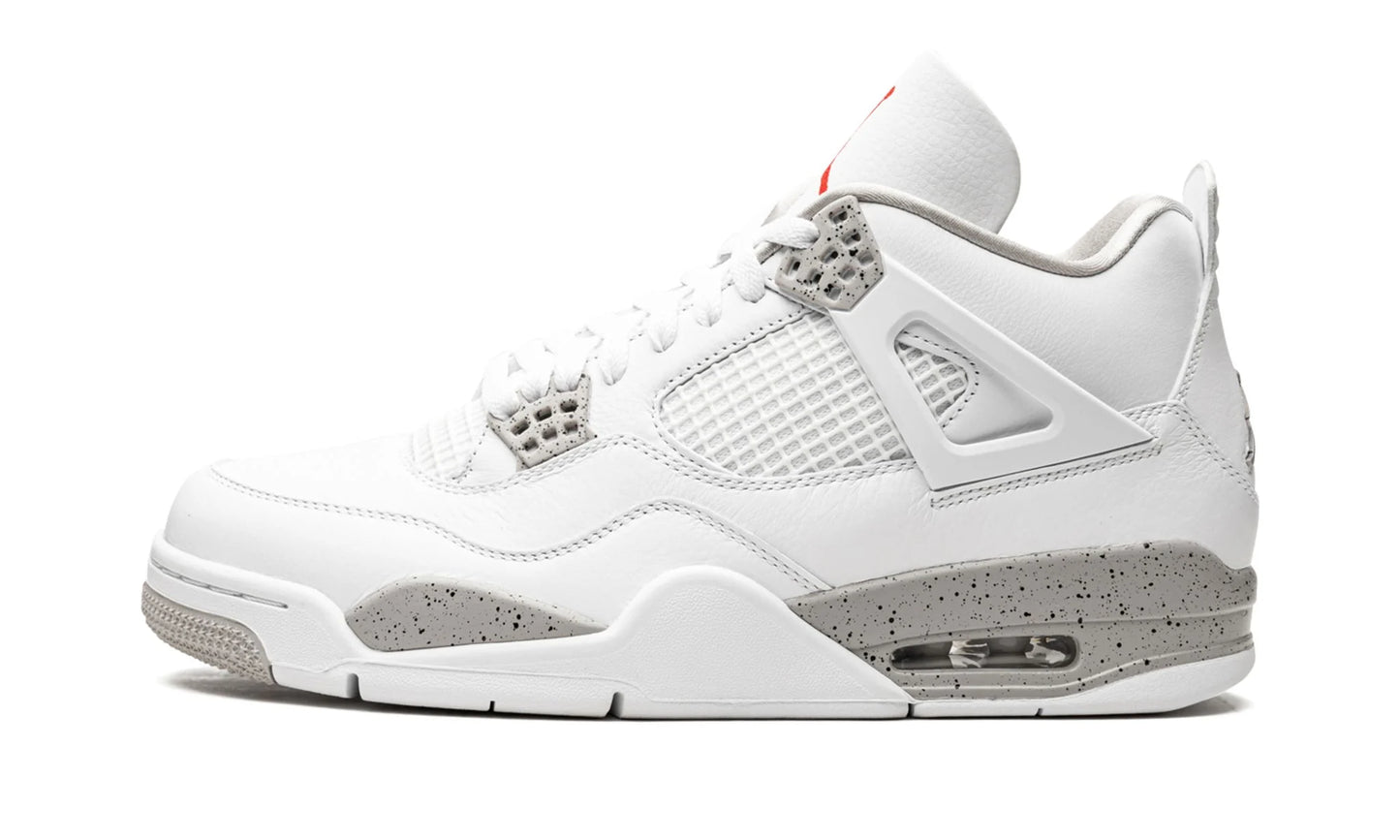 AIR JORDAN 4 RETRO
"White Oreo"