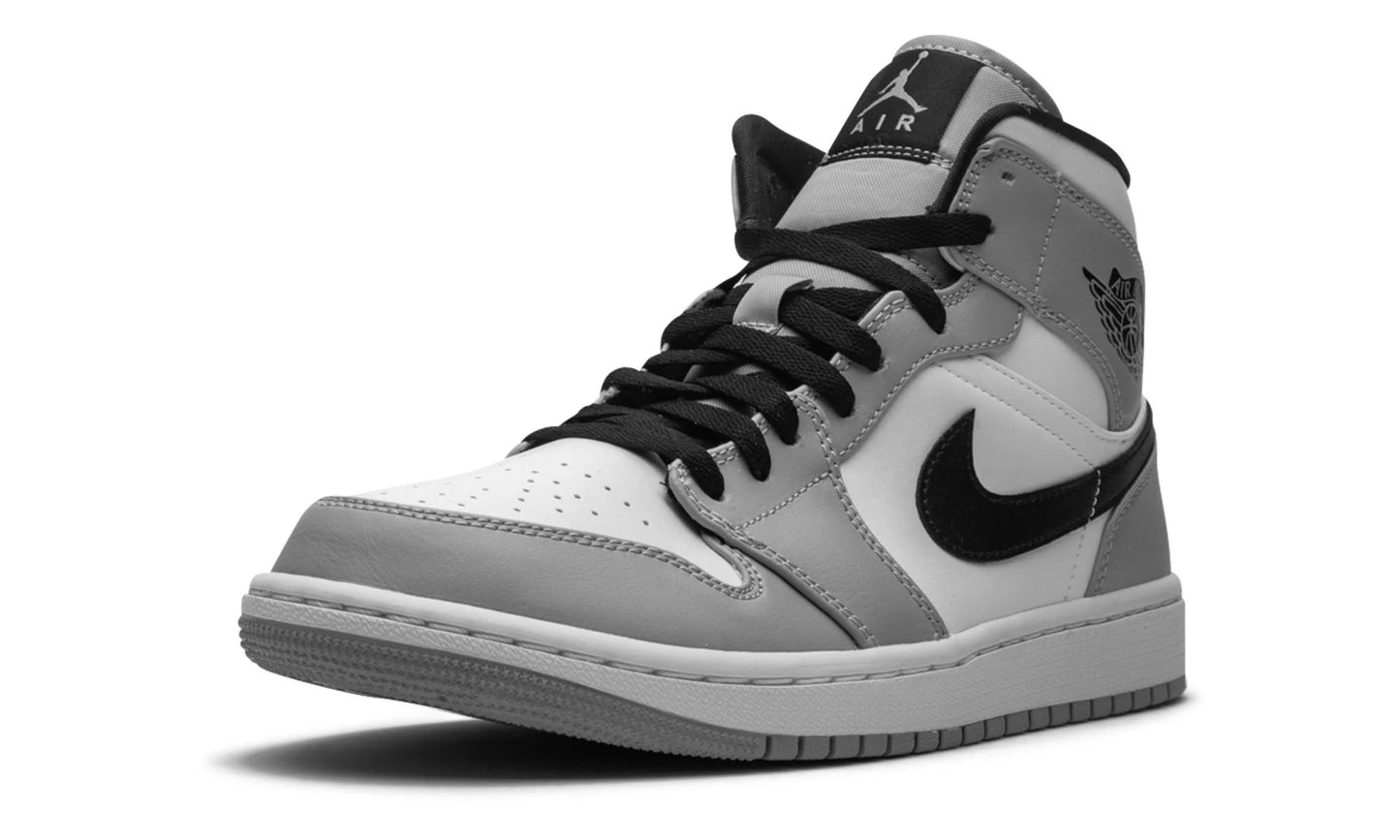 AIR JORDAN 1 MID
"Light Smoke Grey"