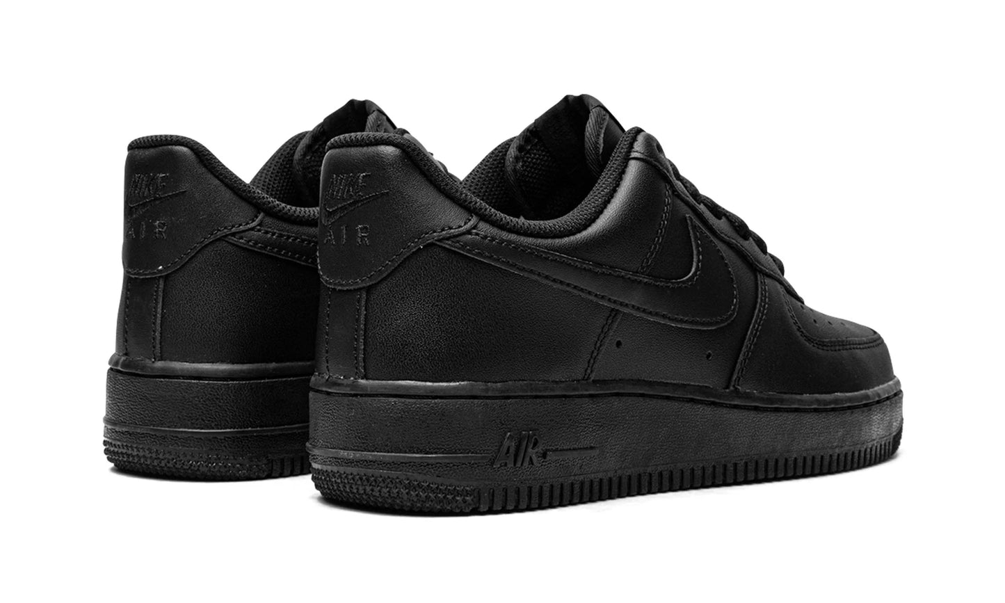 AIR FORCE 1 LOW '07
"Triple Black"