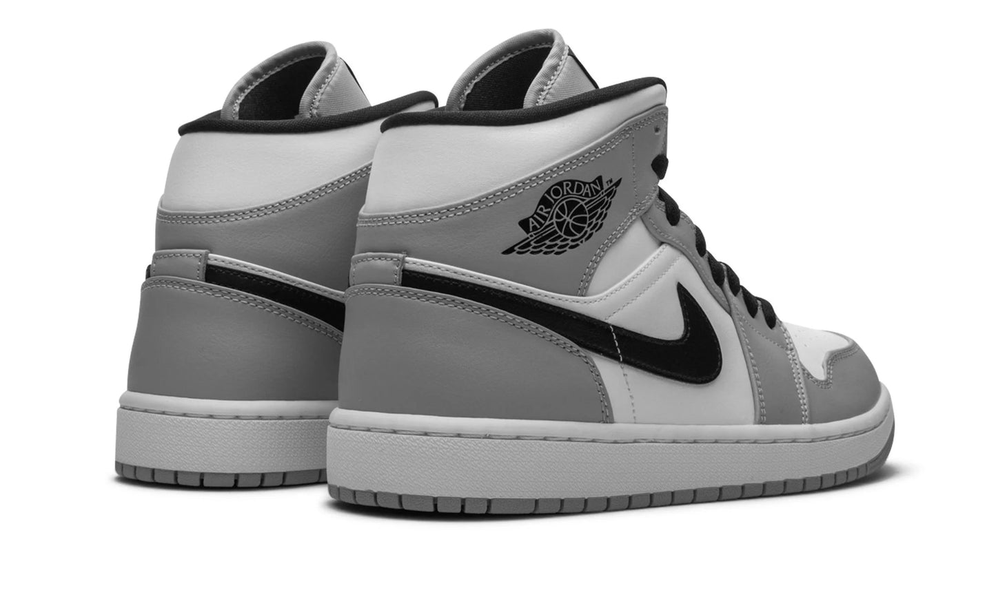 AIR JORDAN 1 MID
"Light Smoke Grey"