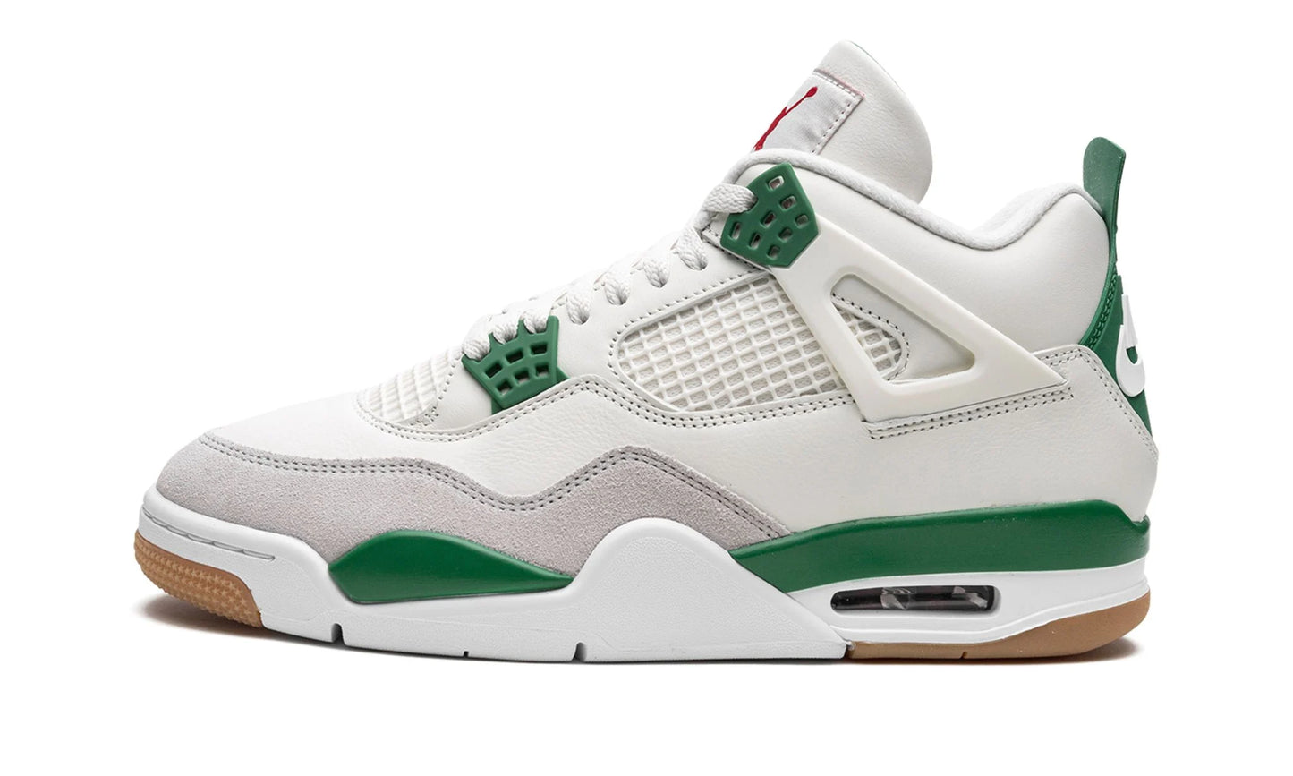 AIR JORDAN 4 RETRO SB
"Pine Green"