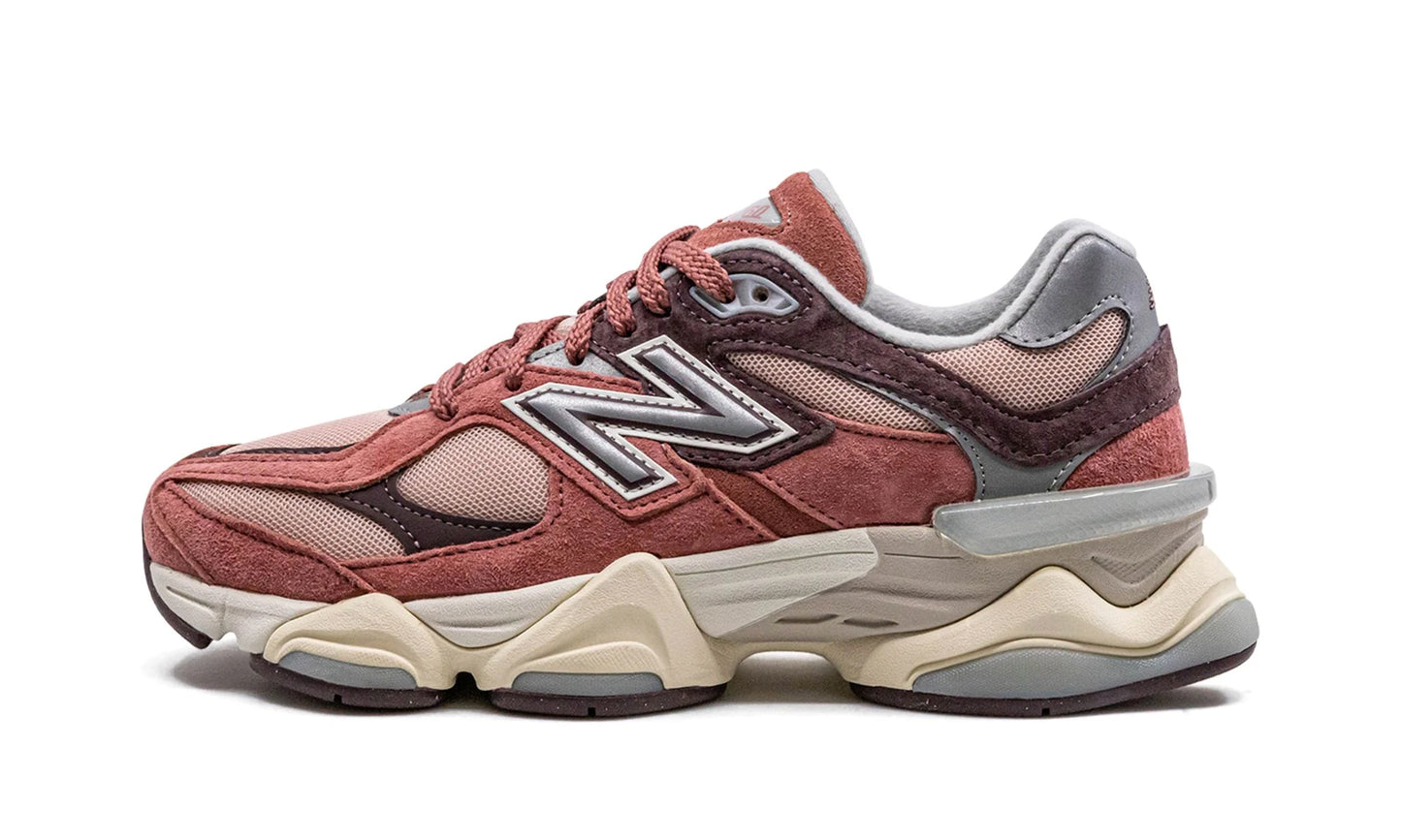 New Balance 9060 Mineral Red