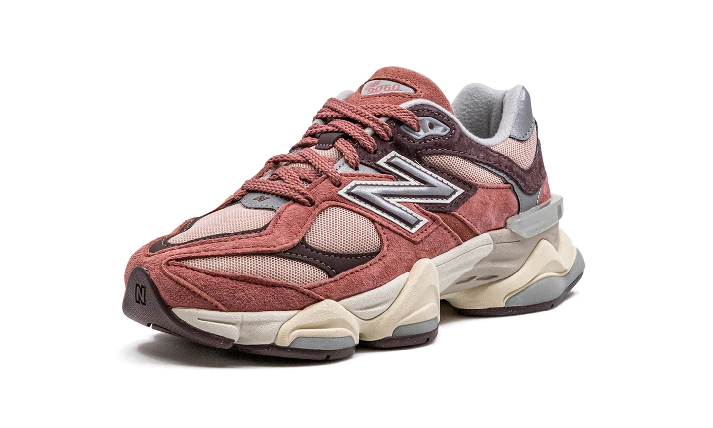 New Balance 9060 Mineral Red