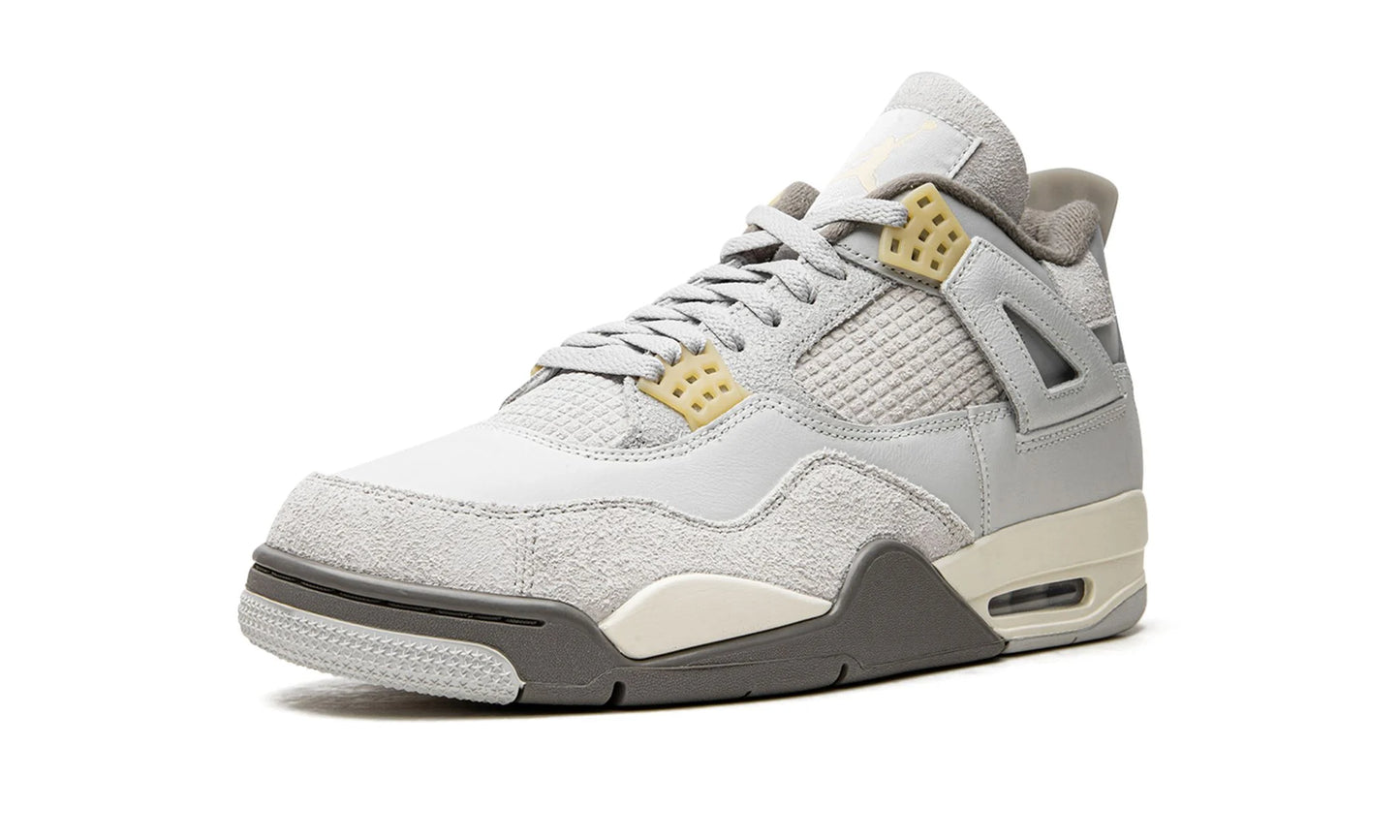 AIR JORDAN 4 RETRO SE CRAFT
"Photon Dust"