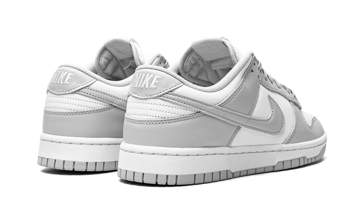 DUNK LOW
"Grey Fog"