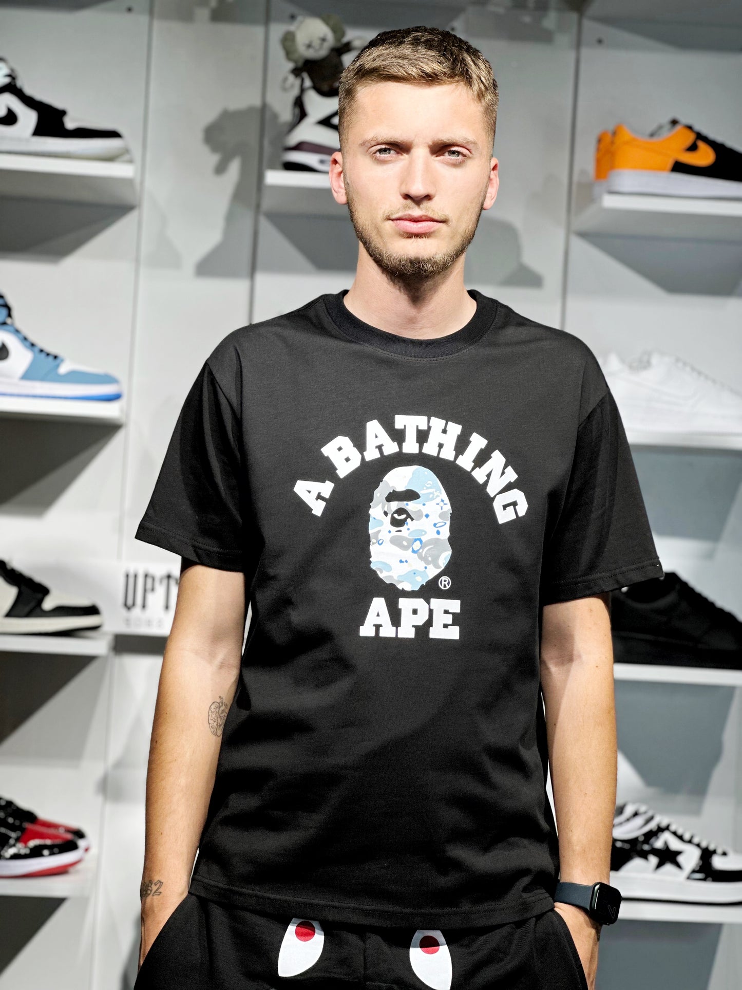 A BATHING APE T SHIRT